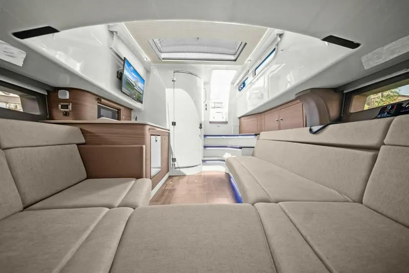 Margie Ann II Yacht Photos Pics 2018 Boston Whaler 42 Outrage W/ Tower - Image 18