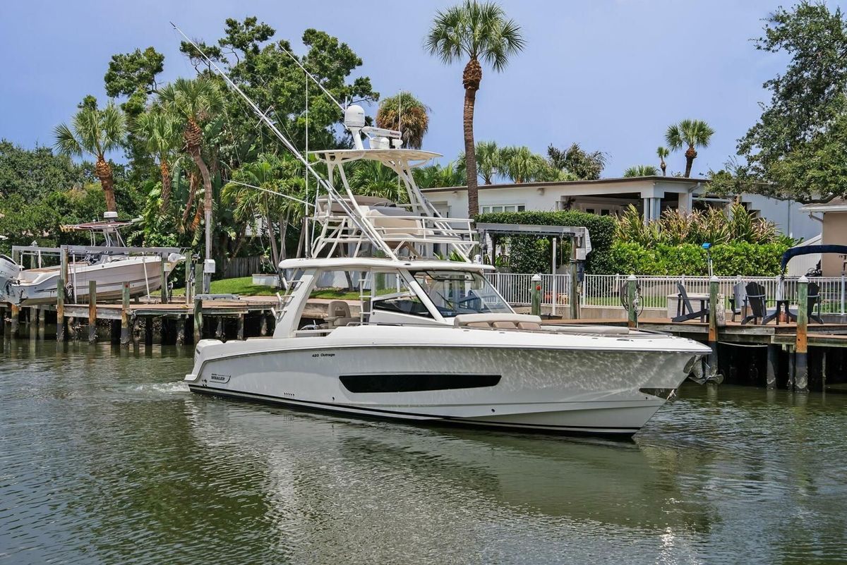 2018 Boston Whaler 42 