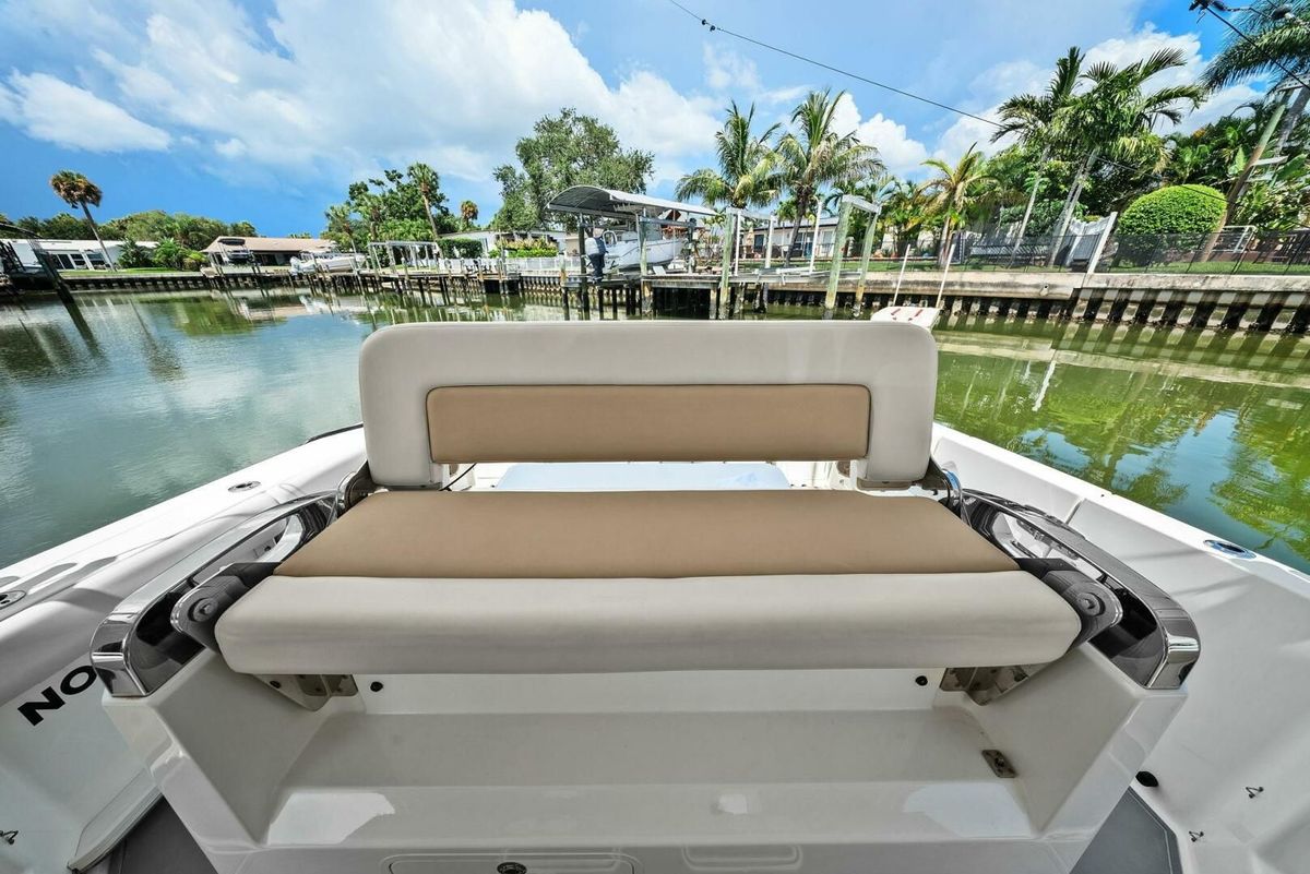 2018 Boston Whaler 42 