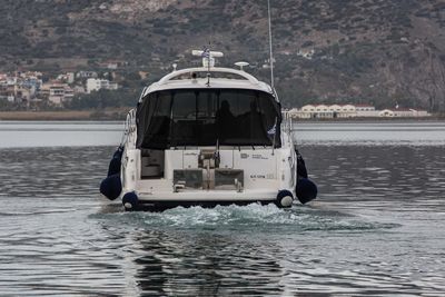Yacht