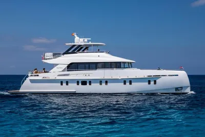 Vanquish VQ82