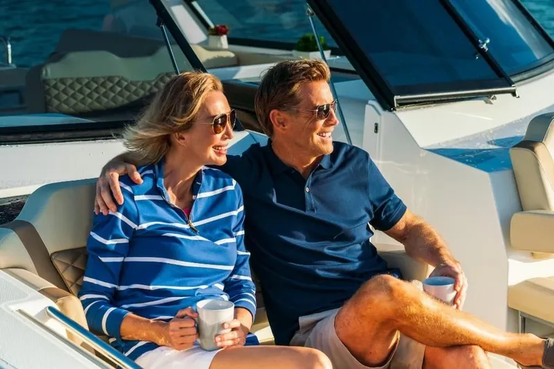  Yacht Photos Pics 2023-Aquila-36-Sport-MarineMax