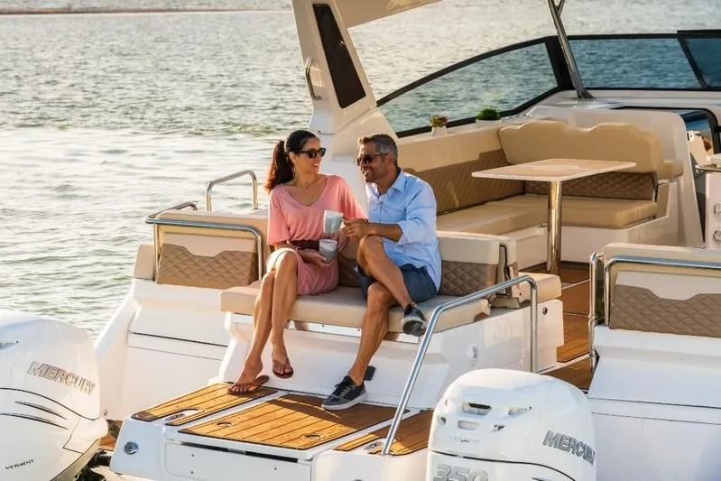  Yacht Photos Pics 2023-Aquila-36-Sport-MarineMax