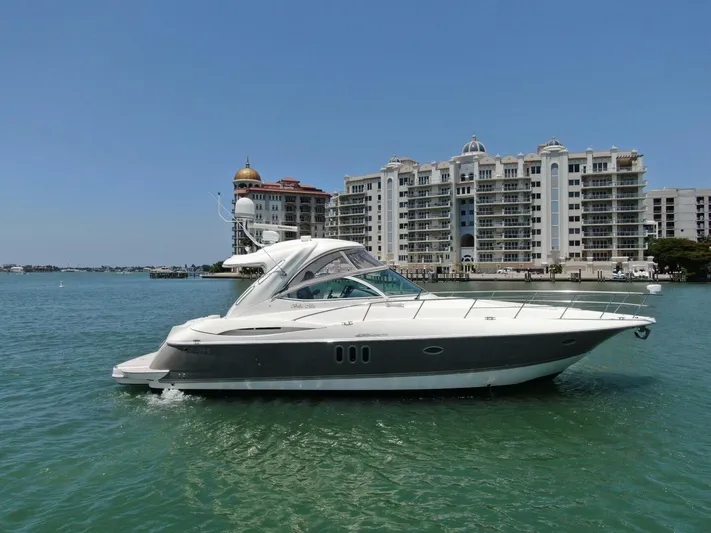 Bella Mia Yacht Photos Pics 