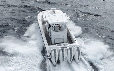 Yacht