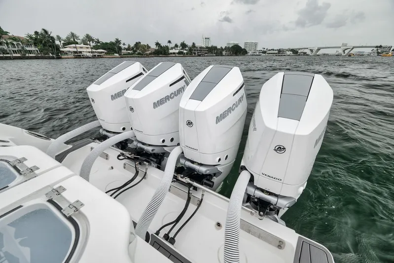 Looney Tune Yacht Photos Pics 