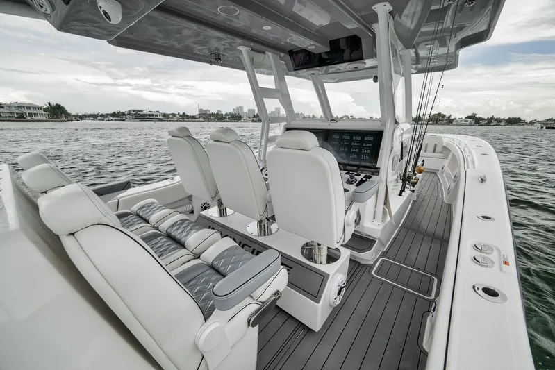 Looney Tune Yacht Photos Pics 