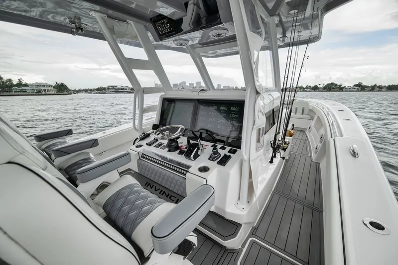 Looney Tune Yacht Photos Pics 