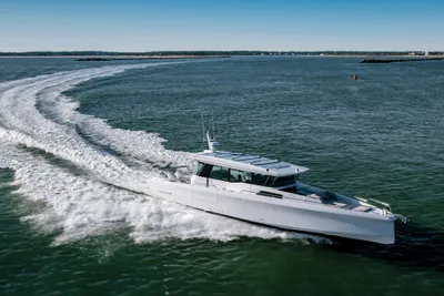Axopar 45 XC Cross Cabin