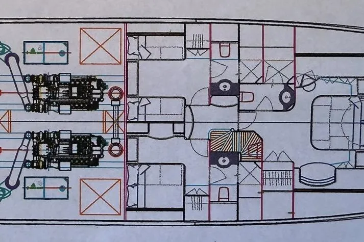 Kaya Yacht Photos Pics Floor plan of a 2003 Johnson 87' Motor Yacht, showcasing engine and cabin layout.