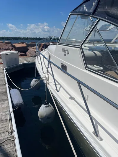  Yacht Photos Pics 2003 Mainship 34 Pilot