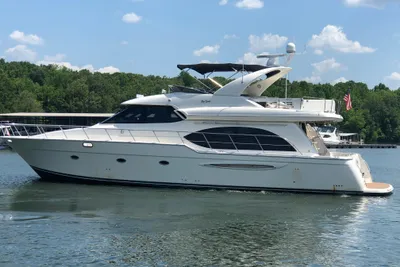 Meridian 580 Pilothouse