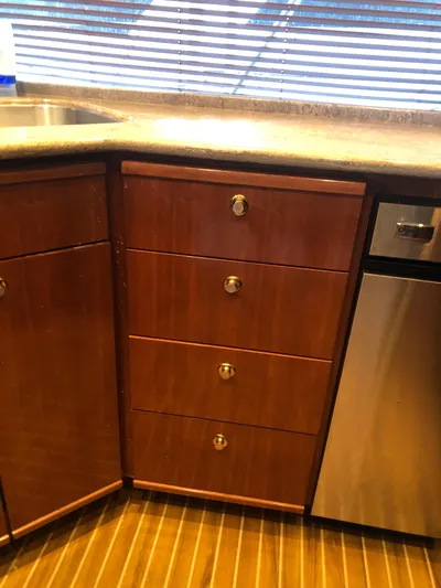 Deep Runner Yacht Photos Pics 