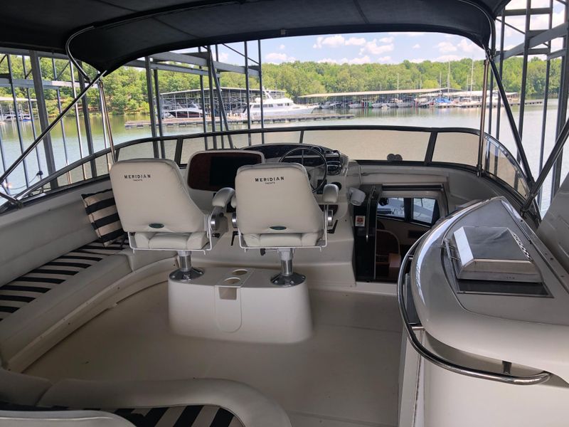 2007 Meridian 580 Pilothouse