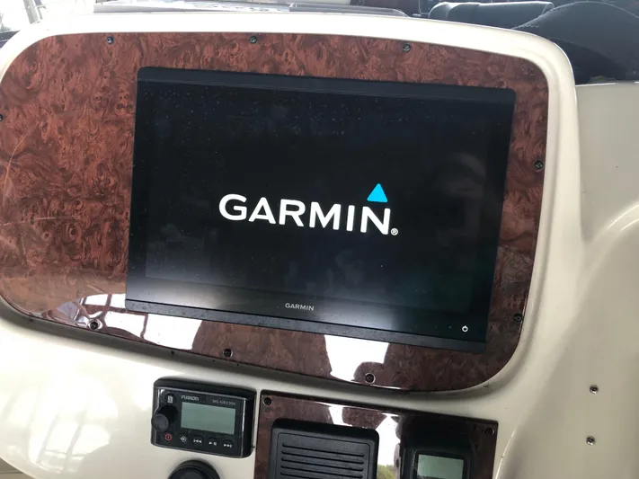 Deep Runner Yacht Photos Pics 