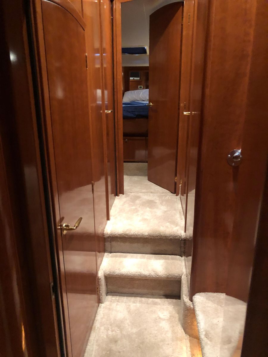 2007 Meridian 58 
