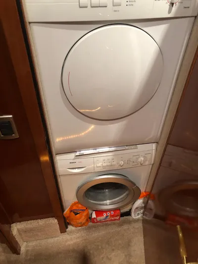 Deep Runner Yacht Photos Pics 