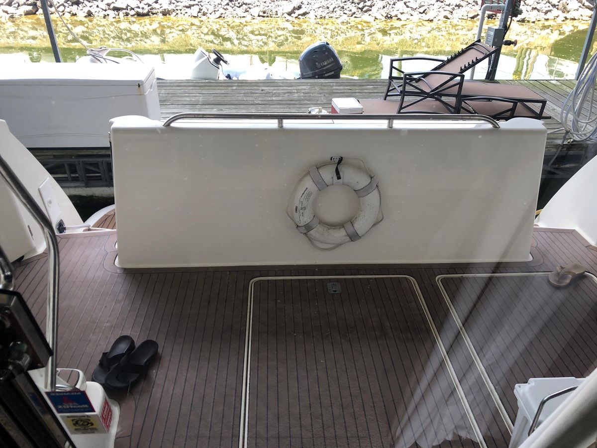 2007 Meridian 58 