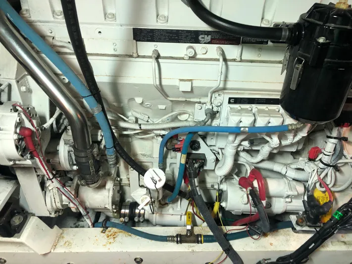 Deep Runner Yacht Photos Pics 