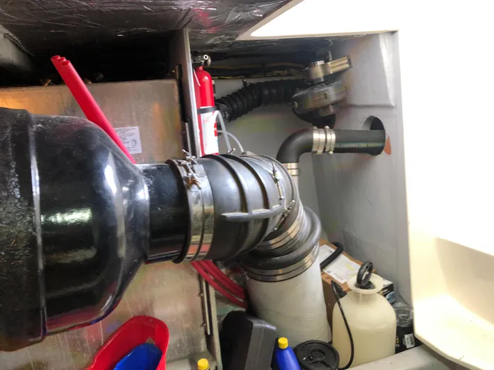 Deep Runner Yacht Photos Pics 