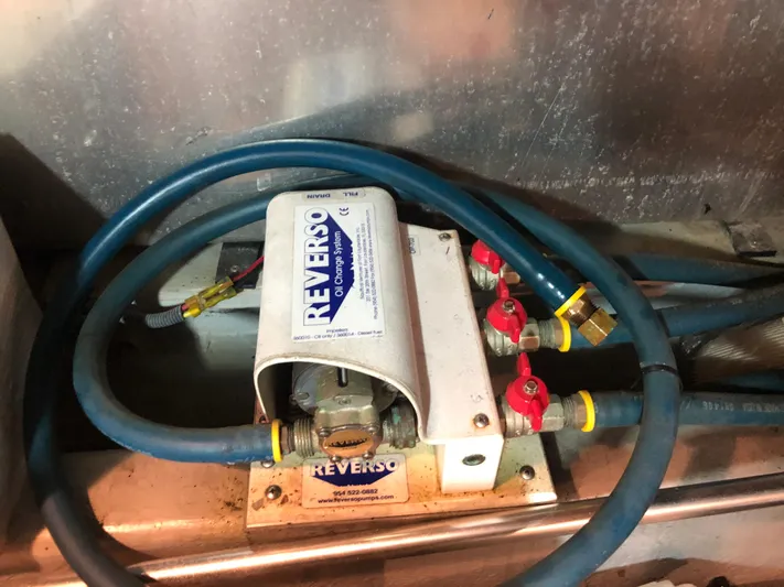 Deep Runner Yacht Photos Pics 