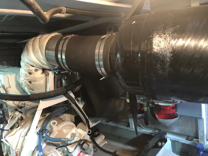 Deep Runner Yacht Photos Pics 