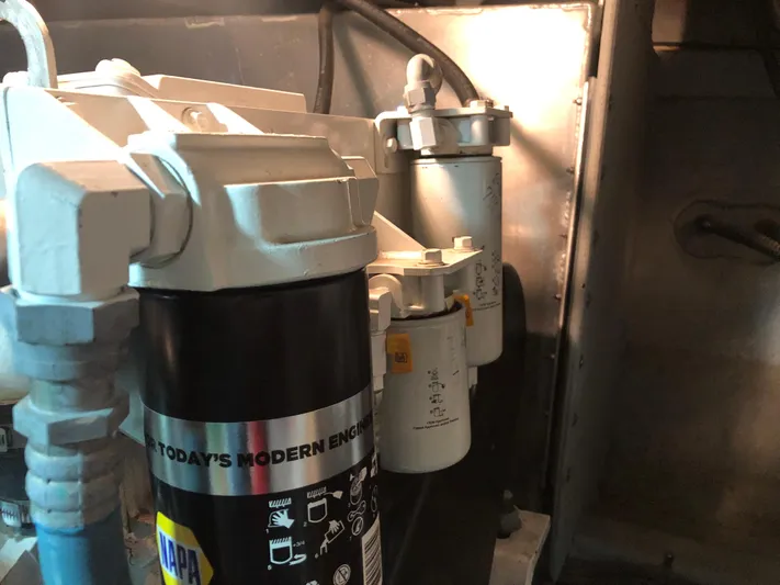 Deep Runner Yacht Photos Pics 