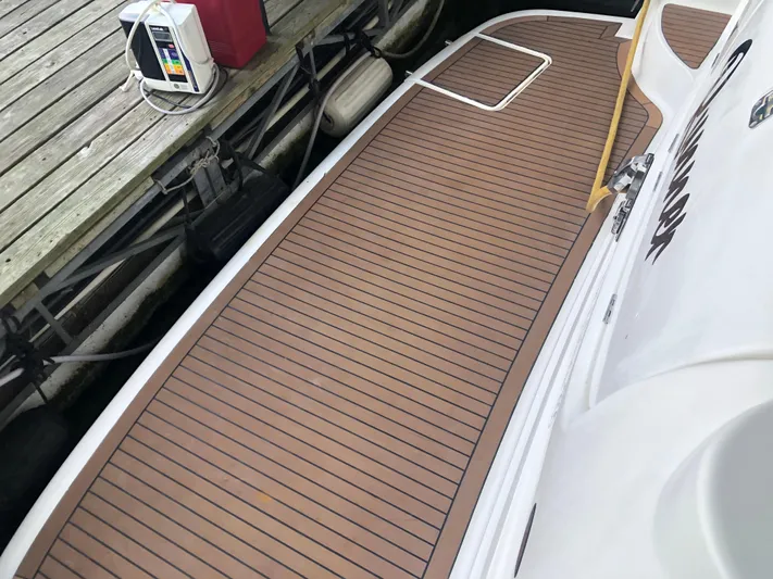 Deep Runner Yacht Photos Pics 