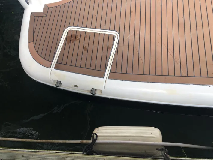 Deep Runner Yacht Photos Pics 