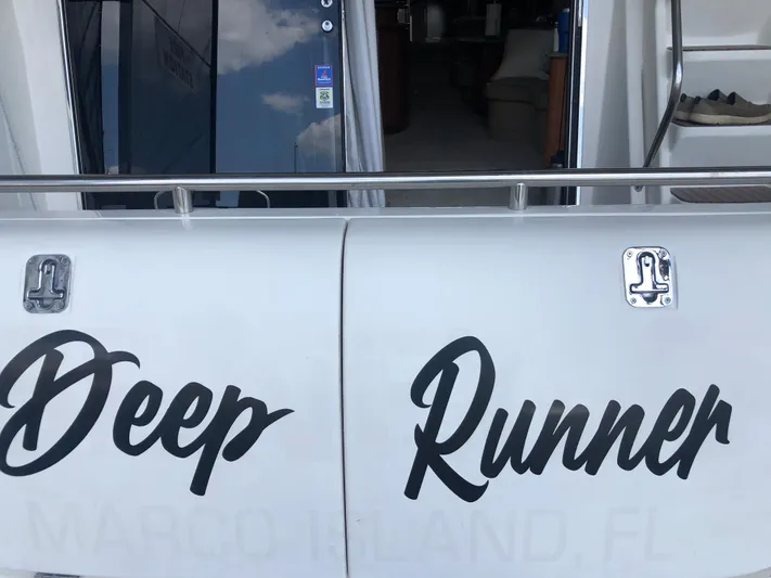 Deep Runner Yacht Photos Pics 