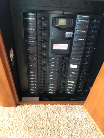 Deep Runner Yacht Photos Pics 