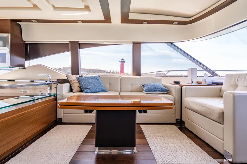 Valor Yacht Photos Pics 