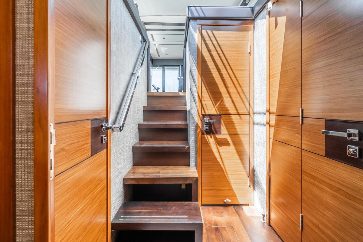 2014 Tiara Yachts 50 