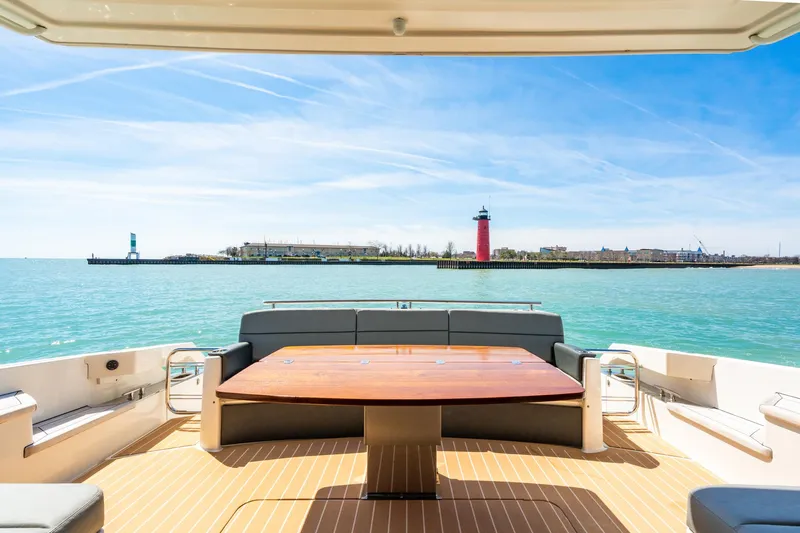 Valor Yacht Photos Pics 