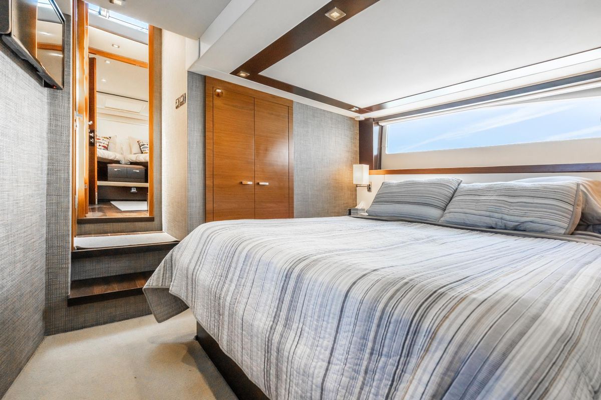 2014 Tiara Yachts 50 