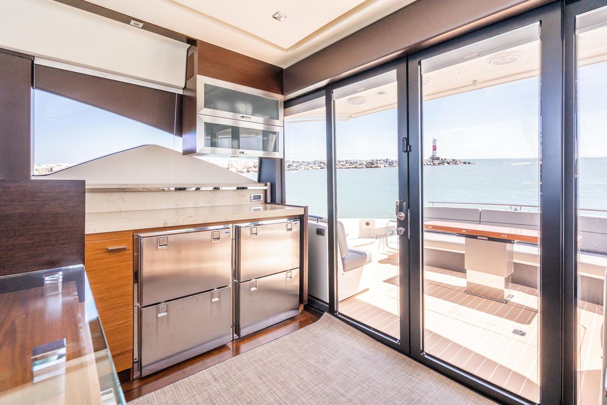 2014 Tiara Yachts 50 