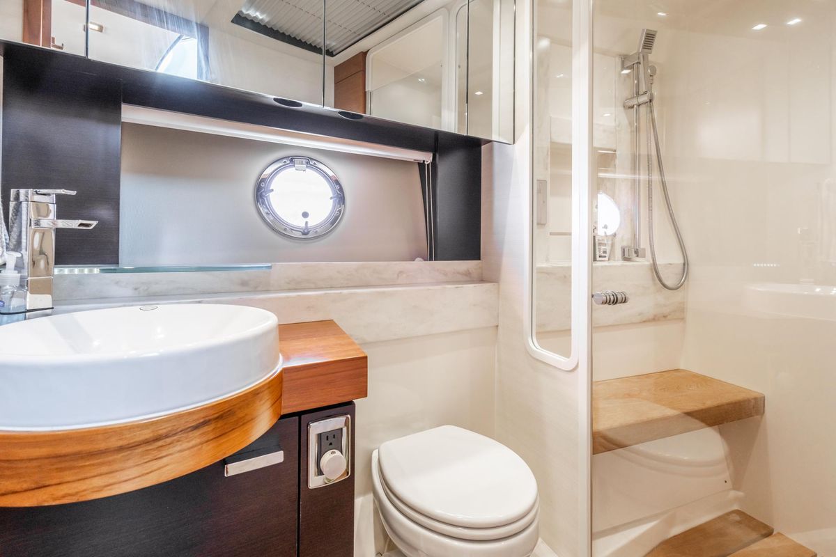 2014 Tiara Yachts 50 