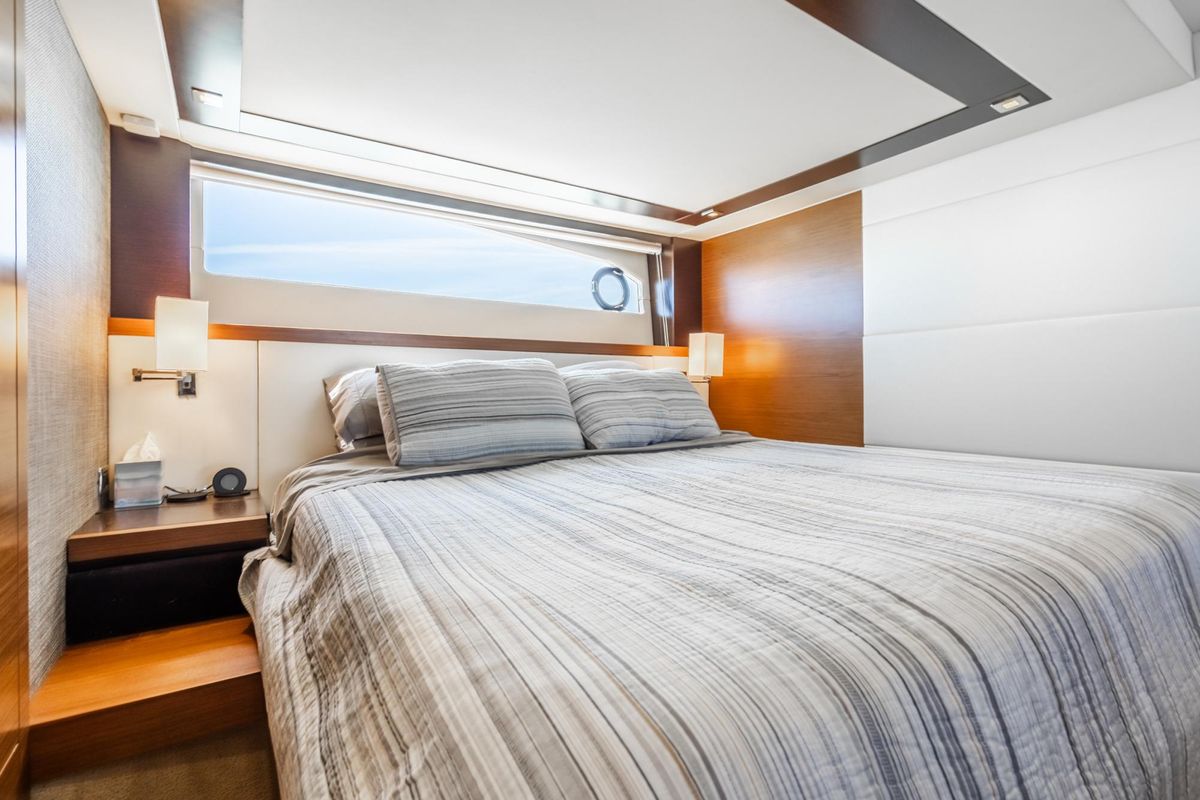 2014 Tiara Yachts 50 