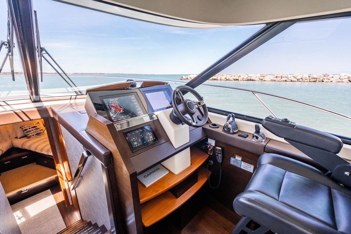 2014 Tiara Yachts 50 