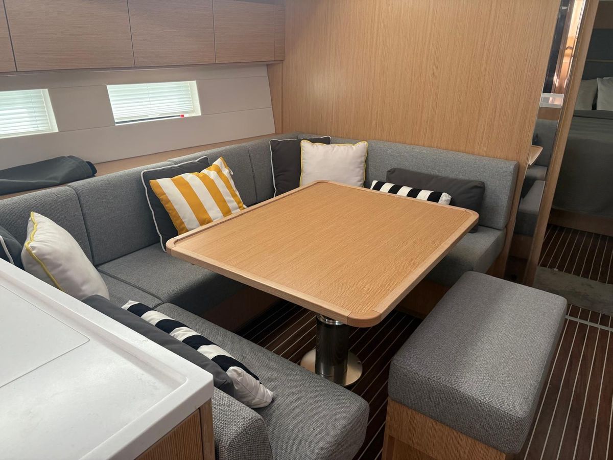 2022 Bavaria 51 