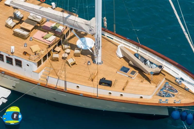 Yazz Yacht Photos Pics Luxurious 2007 Aegean Yacht with spacious deck and elegant seating arrangement.