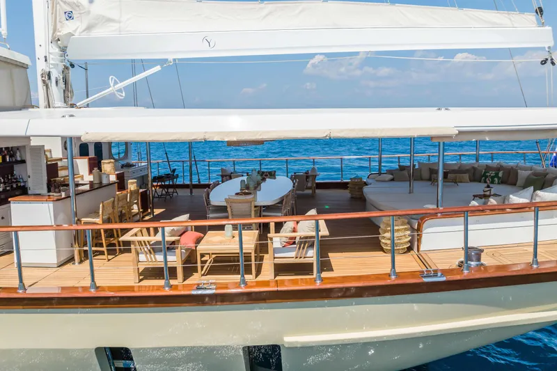 Yazz Yacht Photos Pics Luxurious 2007 Aegean Yacht with spacious deck and elegant seating area.