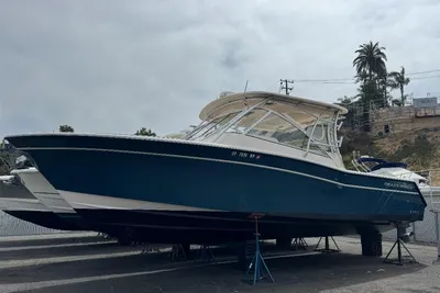 Grady-White Freedom 335