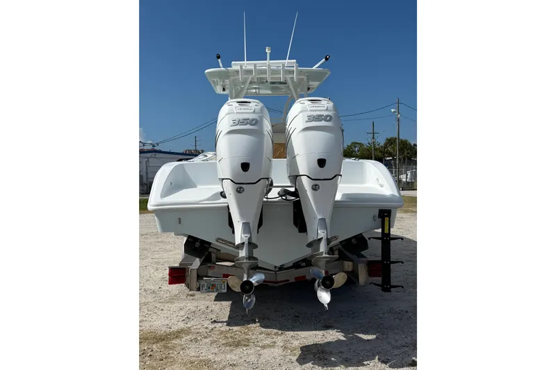  Yacht Photos Pics 2018 Yellowfin 32 Offshore boat with twin 350 engines, rear view.