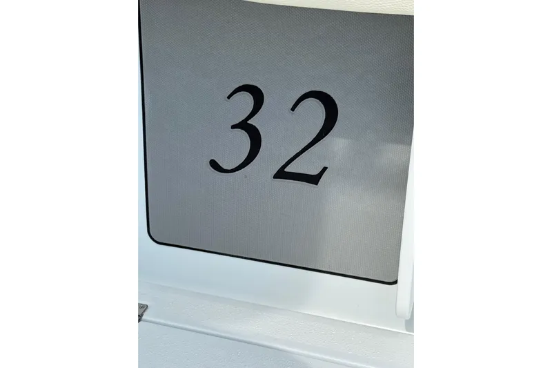  Yacht Photos Pics Number 32 on 2018 Yellowfin 32 Offshore boat panel.