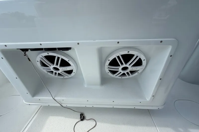  Yacht Photos Pics Speakers on a 2018 Yellowfin 32 Offshore boat, featuring a sleek white design.