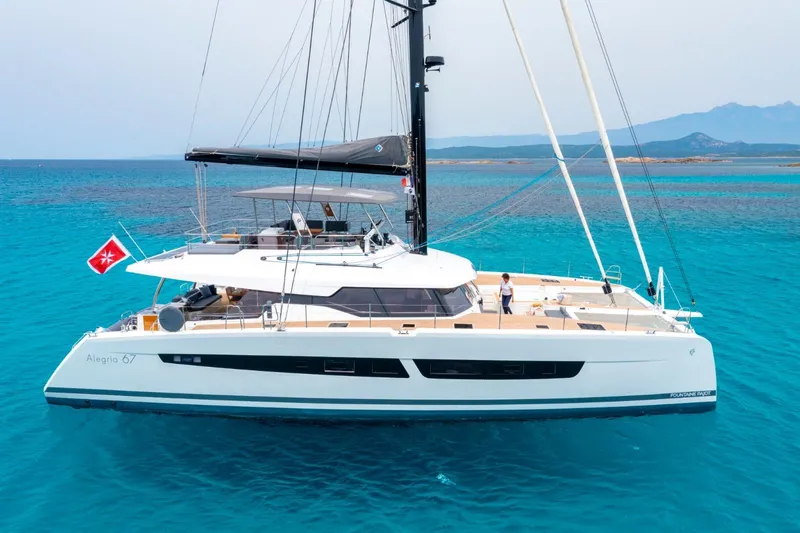 Semper Fidelis Yacht Photos Pics 2022 Fountaine Pajot Alegria 67 side view