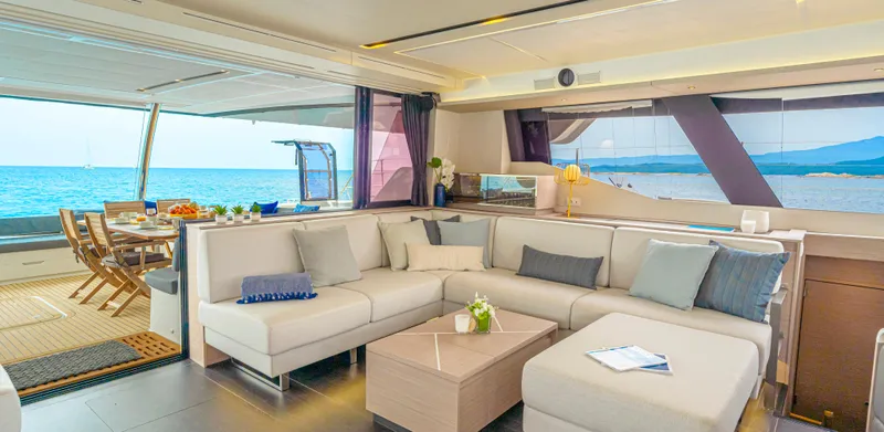 Semper Fidelis Yacht Photos Pics Fountaine Pajot Alegria 67 salon seating