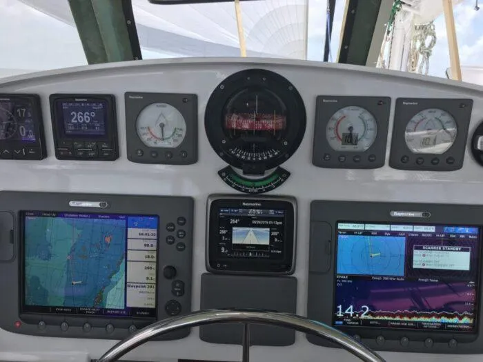 Vitesse Yacht Photos Pics Lagoon 55 yacht cockpit with navigation instruments and displays, 1989 model.