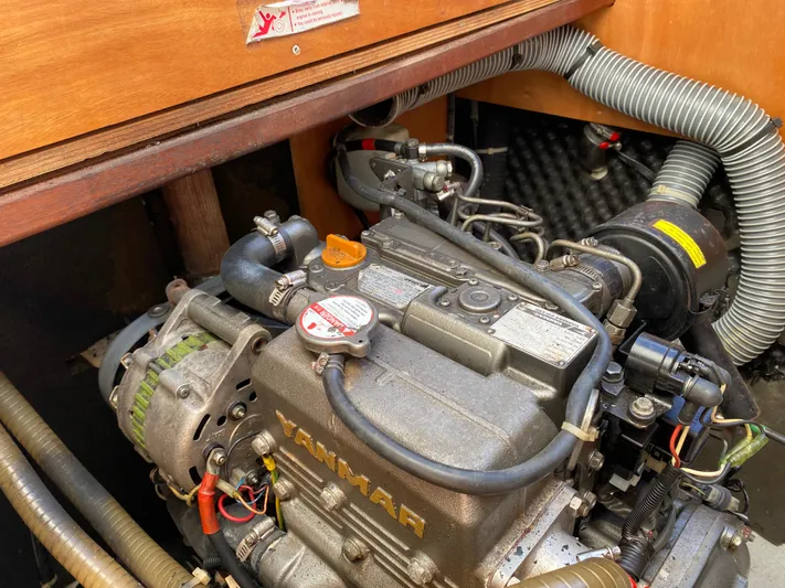 Eugenite Yacht Photos Pics 